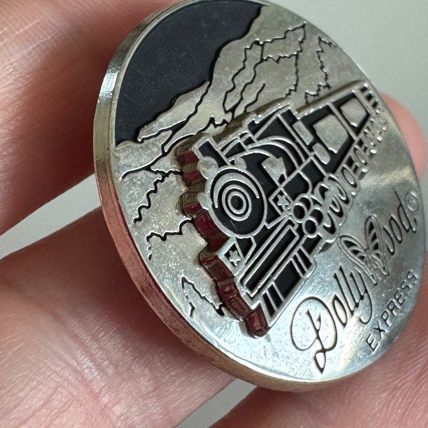 Dollywood Express Train Lapel Pin – Pigeon Forge, Tennessee, USA