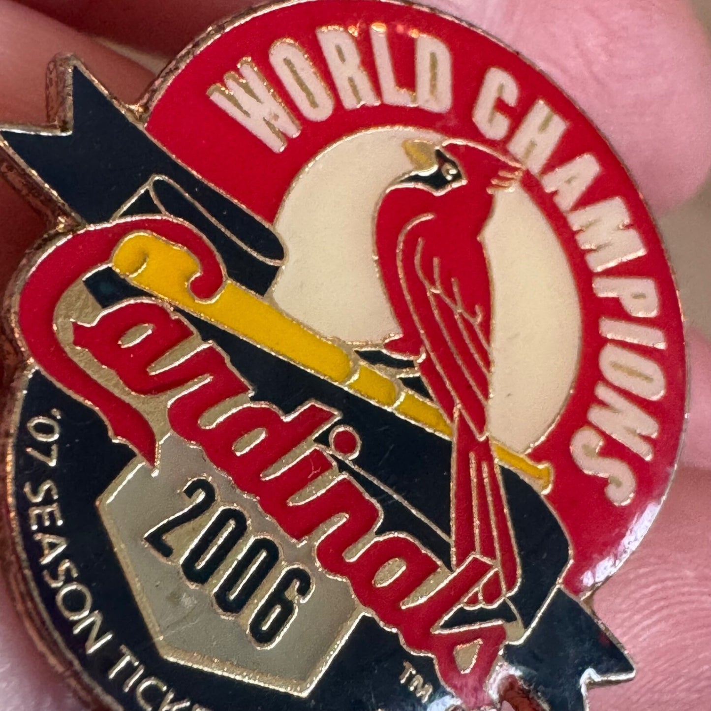2006 St Louis Cardinals World Champions Lapel Pin Season Ticket Holder