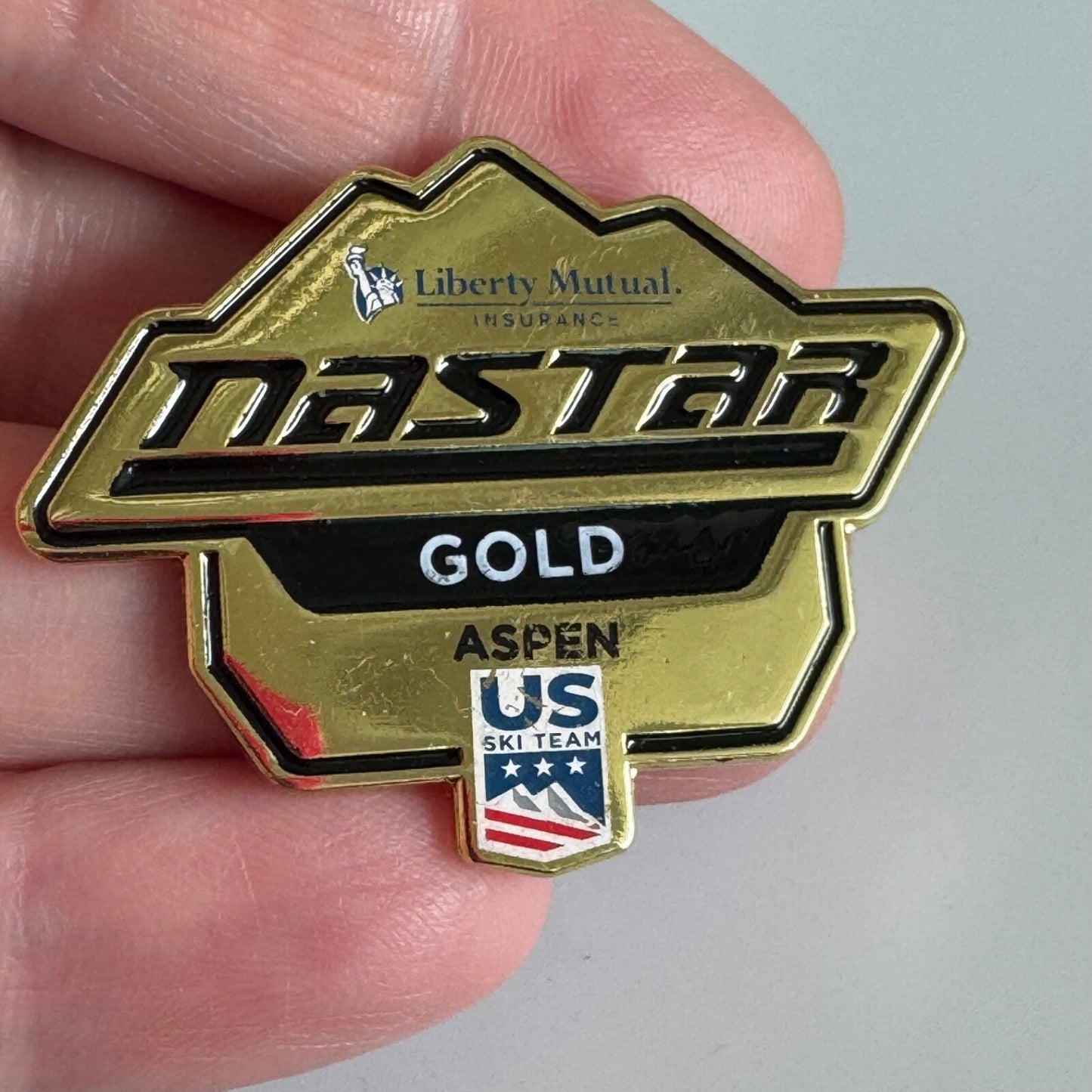 NASTAR Aspen Gold Pin – US Ski Team, Liberty Mutual Sponsor Skiing