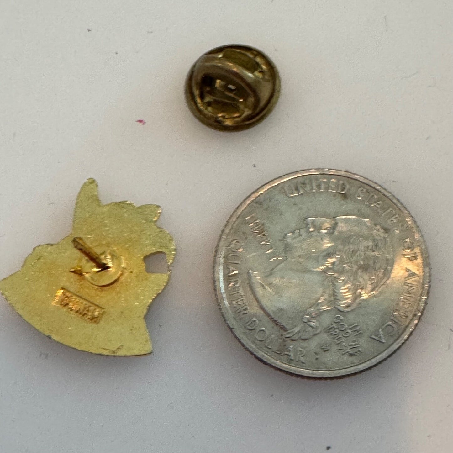 Vintage Ontario Canada White Trillium Lapel Pin Souvenir