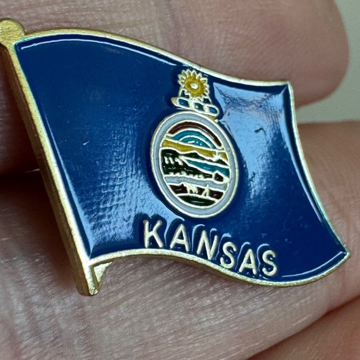 Kansas State Flag Enamel Lapel Pin Tie Tack