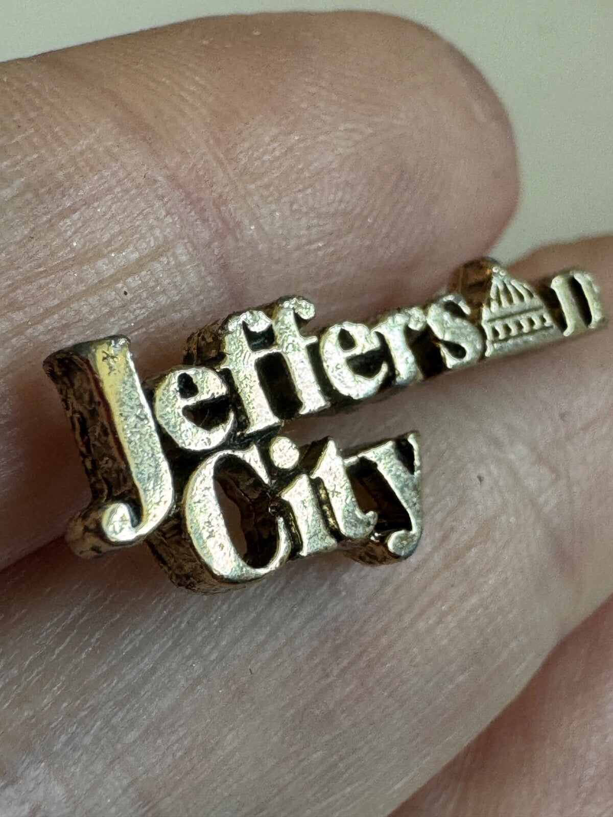 Vintage Jefferson City Missouri Capital Building Lapel Pin