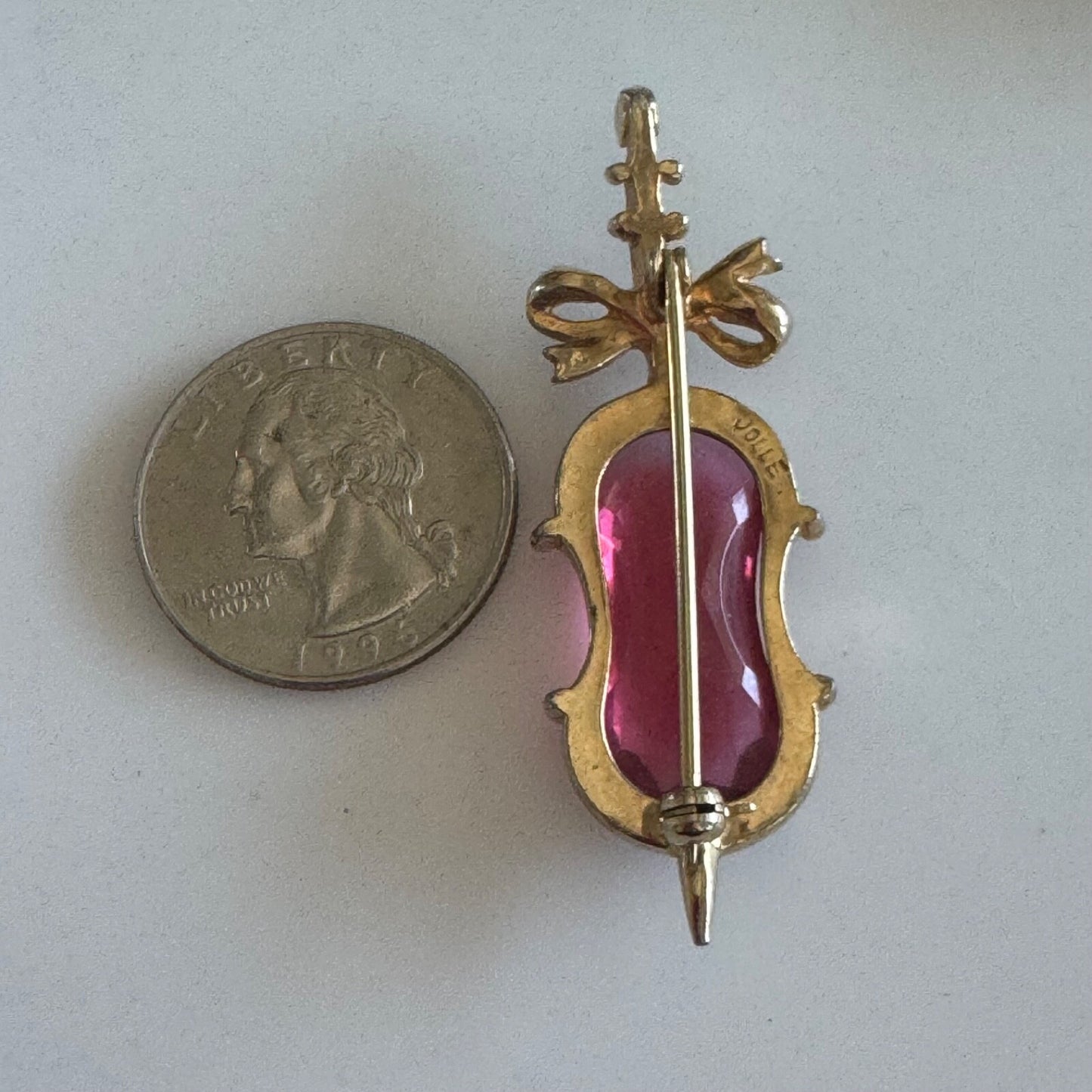 Vintage Hess-Appel Jolle Gold Tone Cello with Bow Brooch Pin Pink Stone As Is