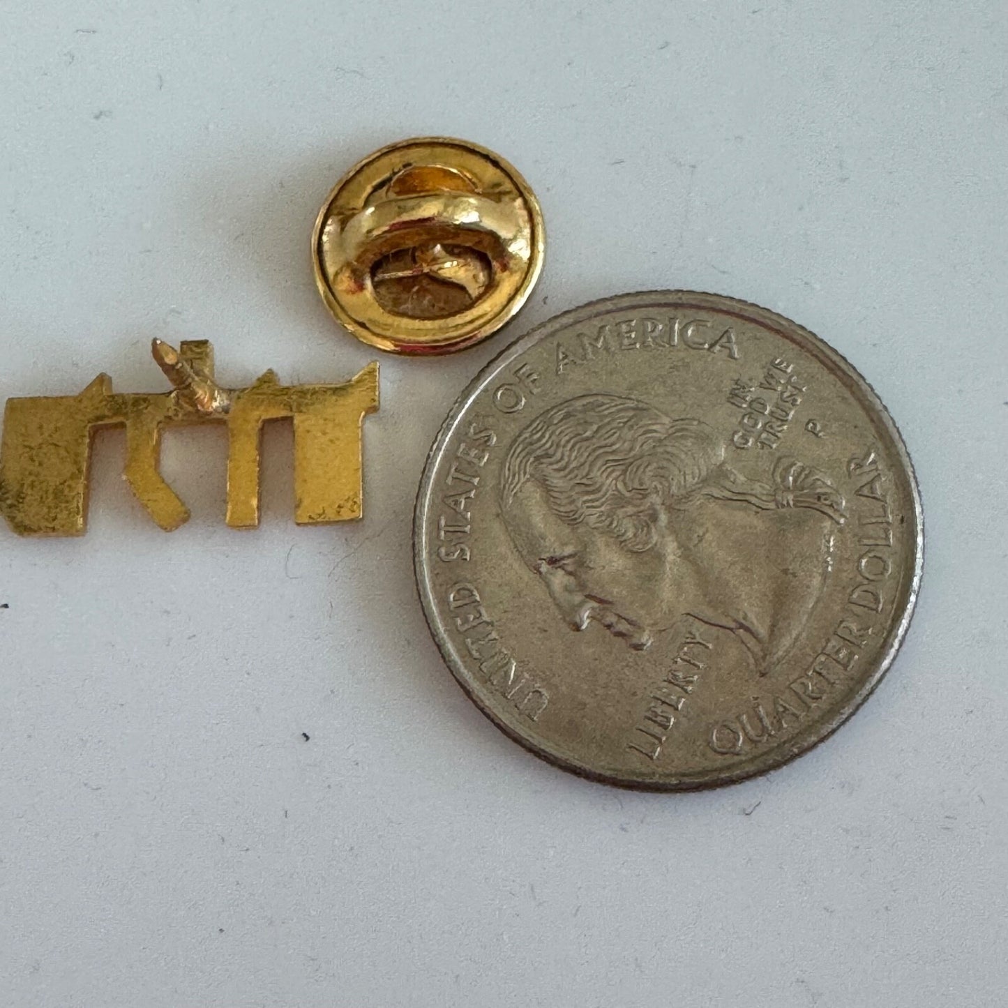 Vintage Hebrew Shalom Peace Word Gold Lapel Pin Tie Tack