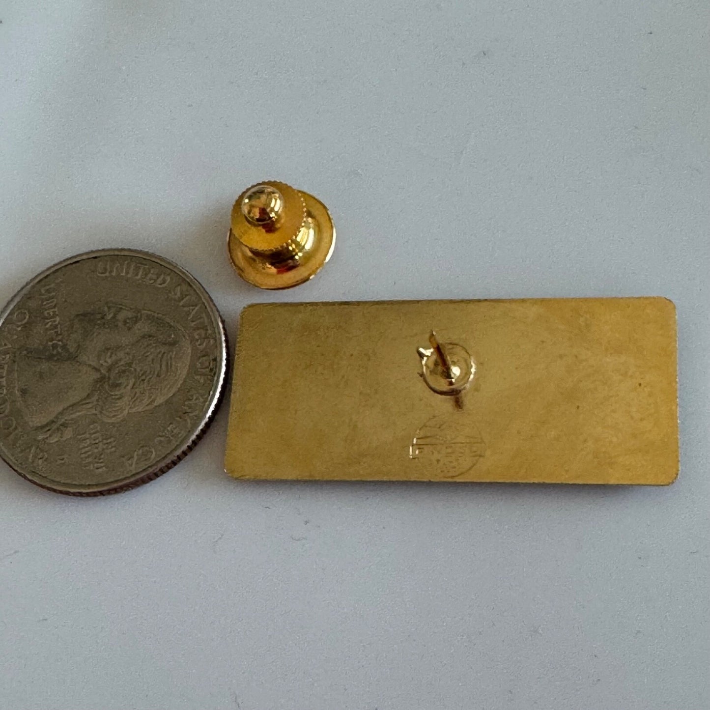 Vintage I SUPPORT THE UNION LABEL United Brotherhood of Carpenters Pin UBC