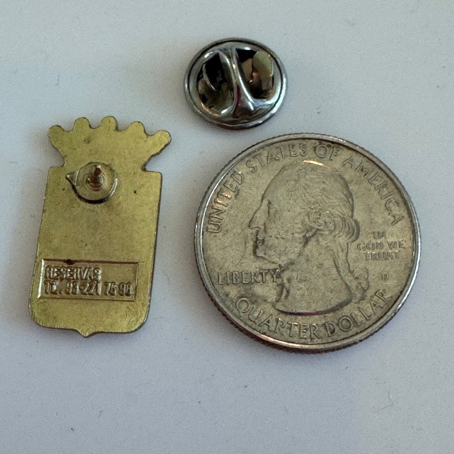Vintage Rey de la Gamba Barcelona Souvenir Tourist Shrimp Lapel Pin