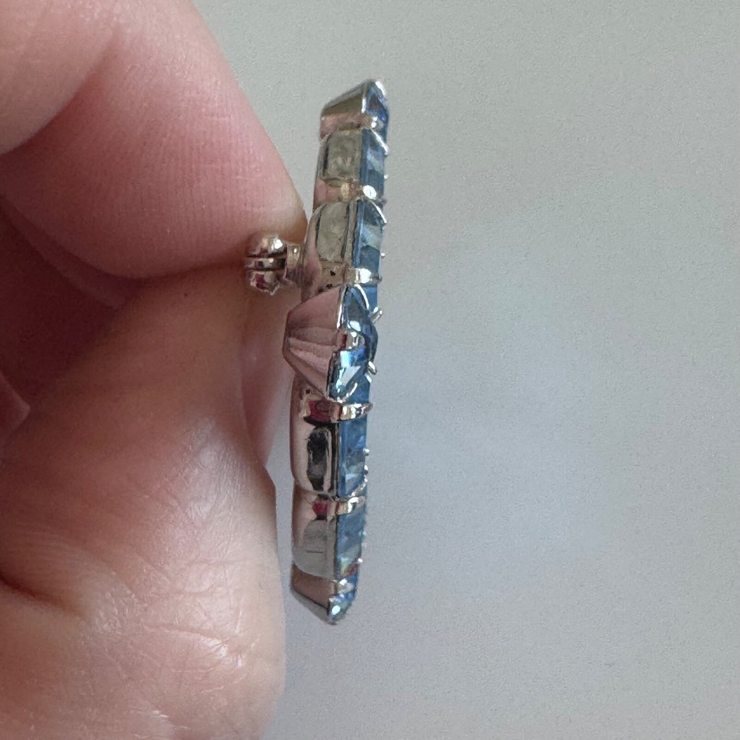 Stunning Vintage Silver Tone Blue Stone Crystal Geometric Brooch Pin
