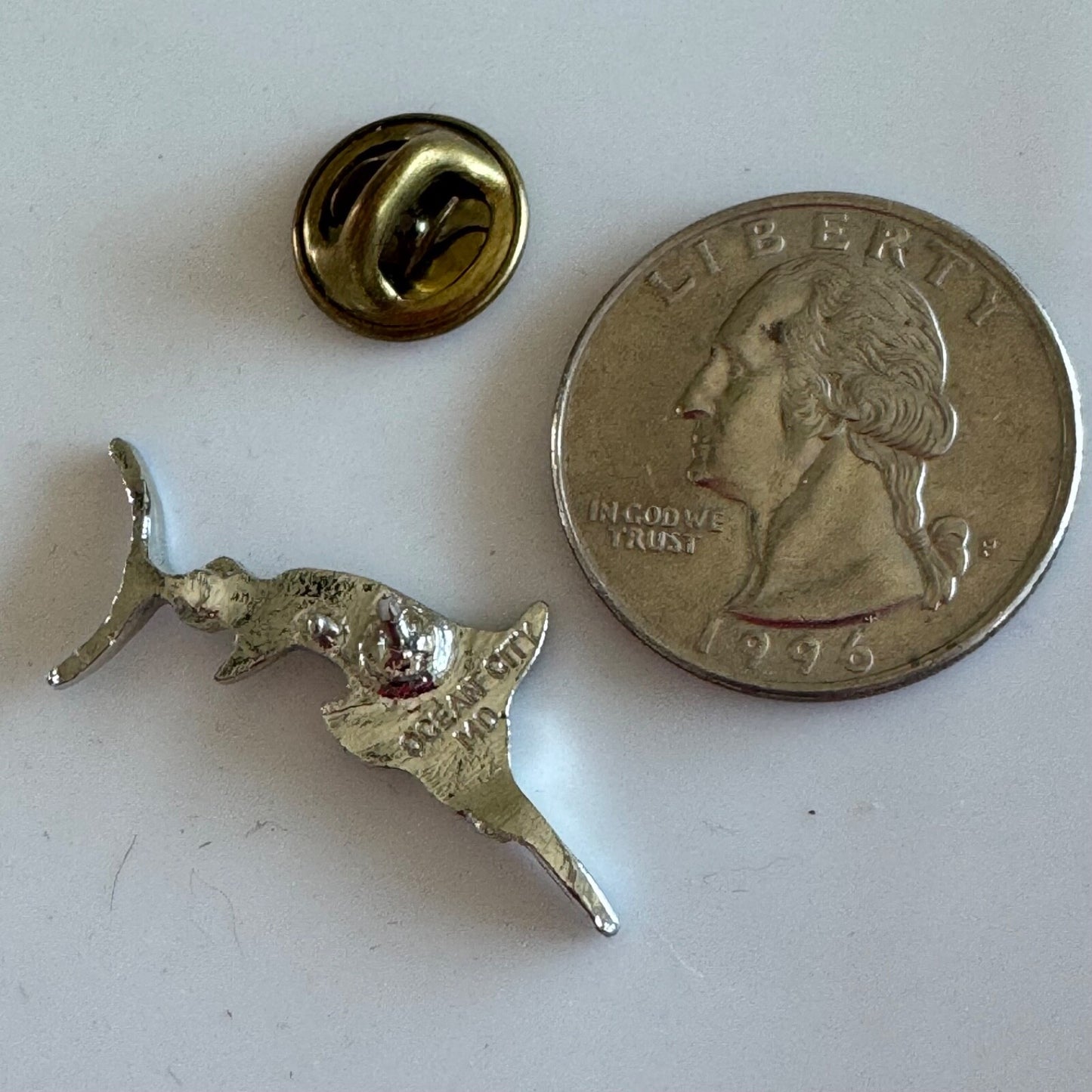 Vintage Ocean City Maryland Blue Marlin Lapel Pin Souvenir Tourist