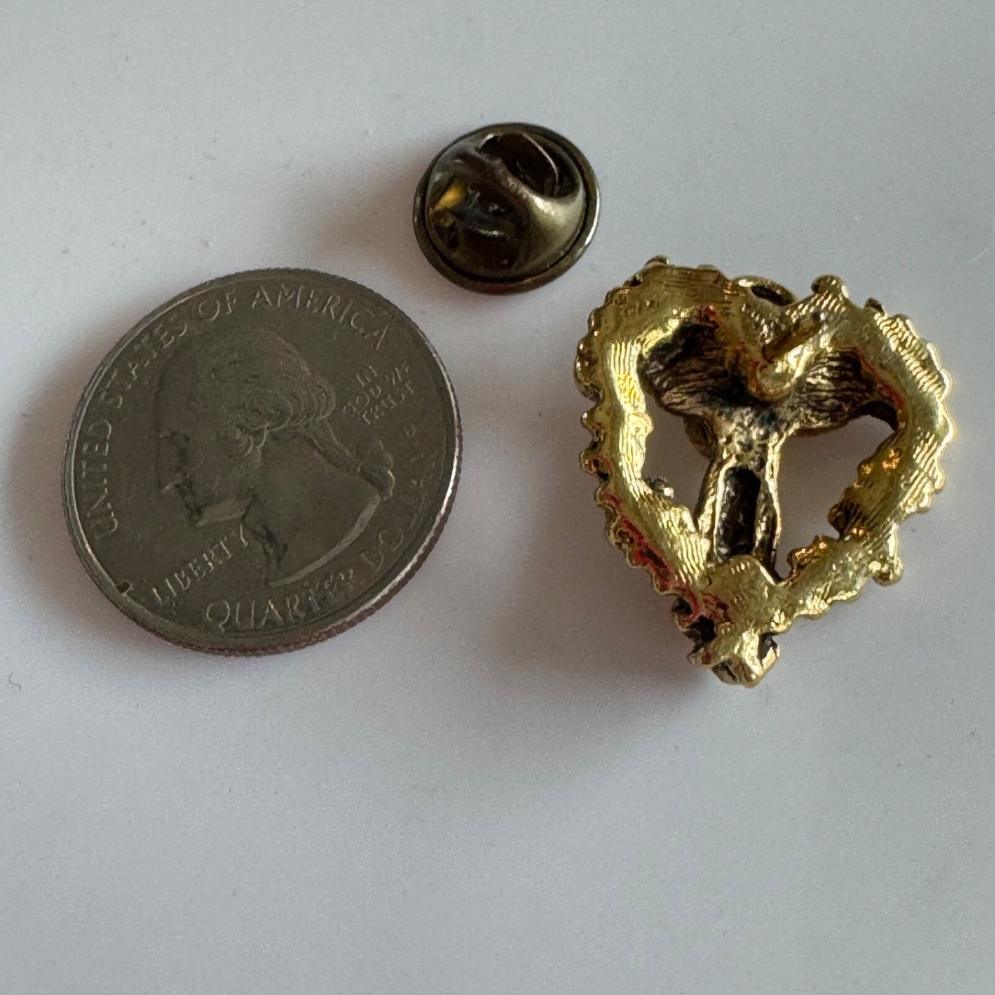 Vintage Gold Tone Christmas Angel Red Green Stones Lapel Pin