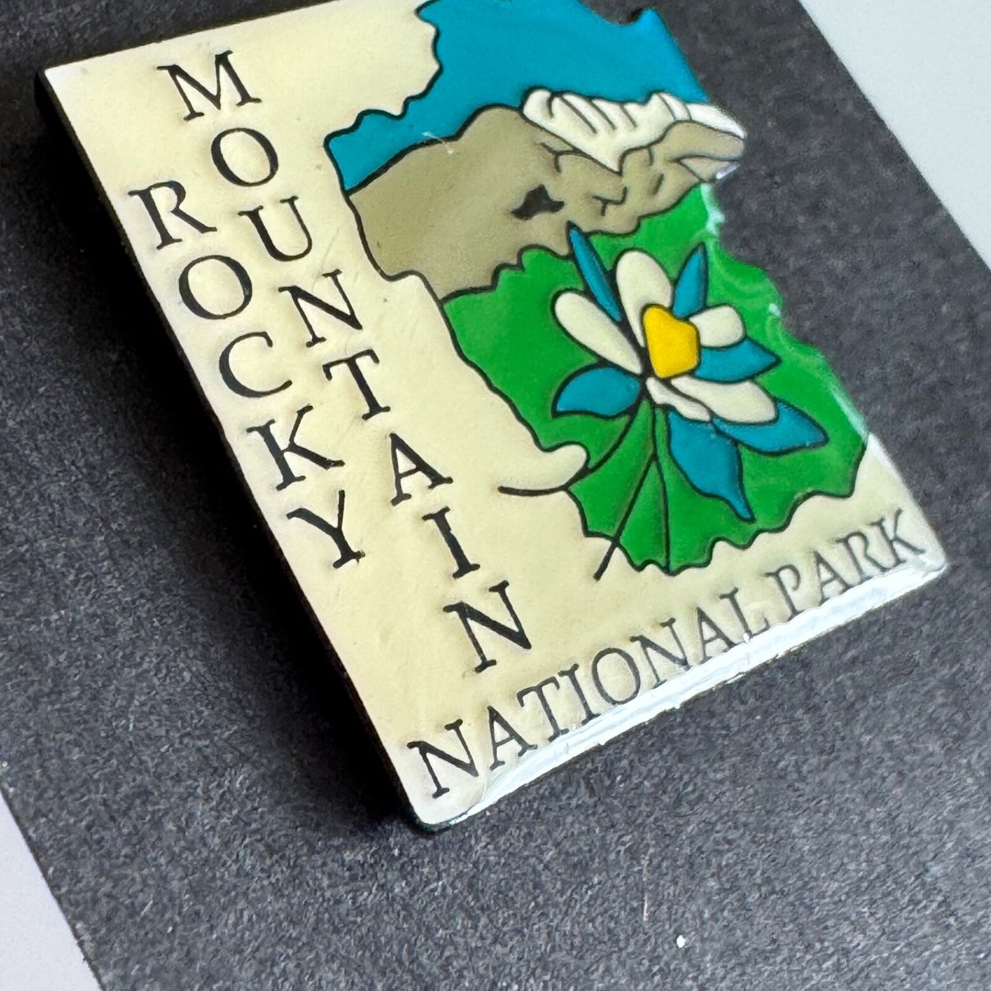 Rocky Mountain National Park Lapel Pin – Colorado, USA