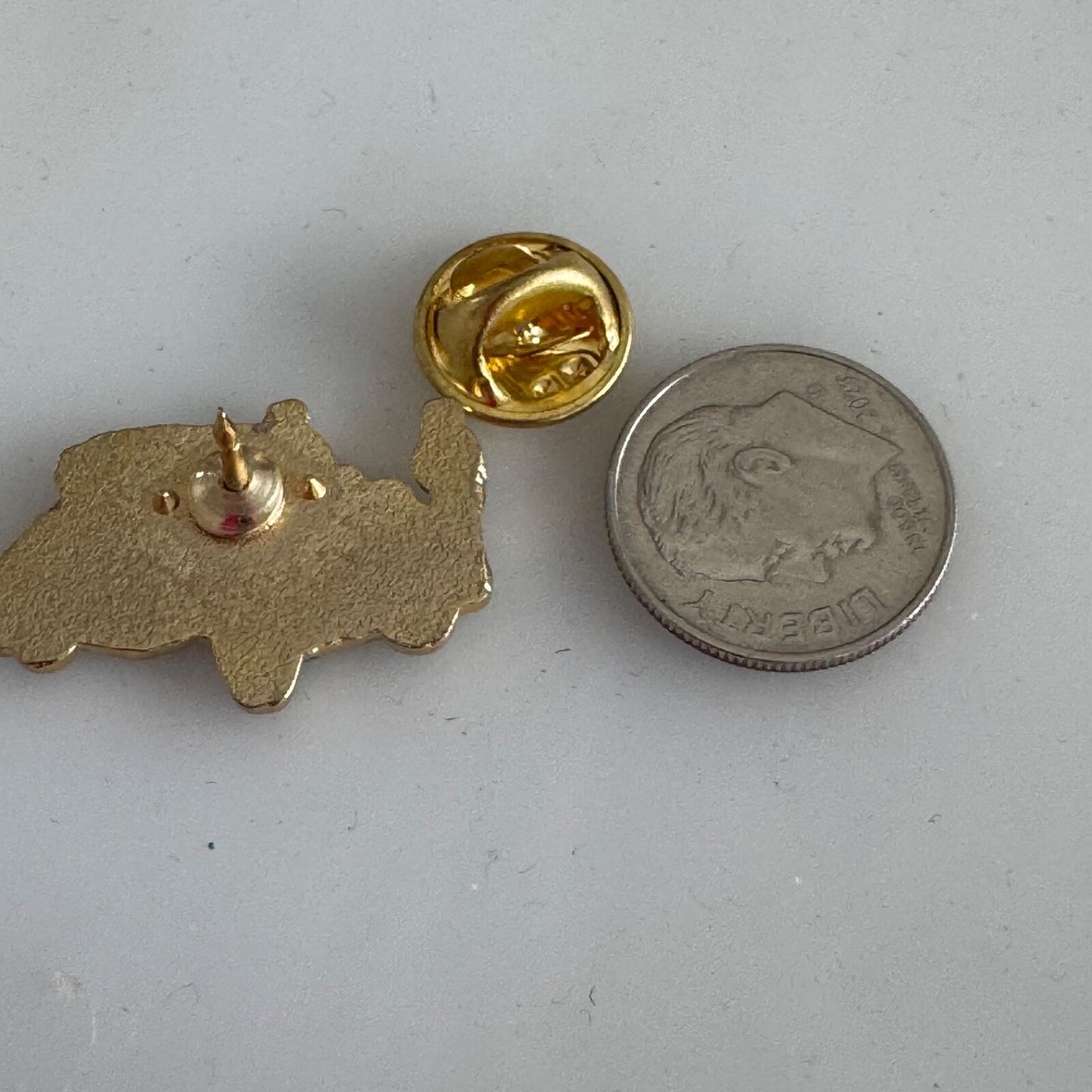 Vintage Ramblin' Wreck Georgia Tech Lapel Pin