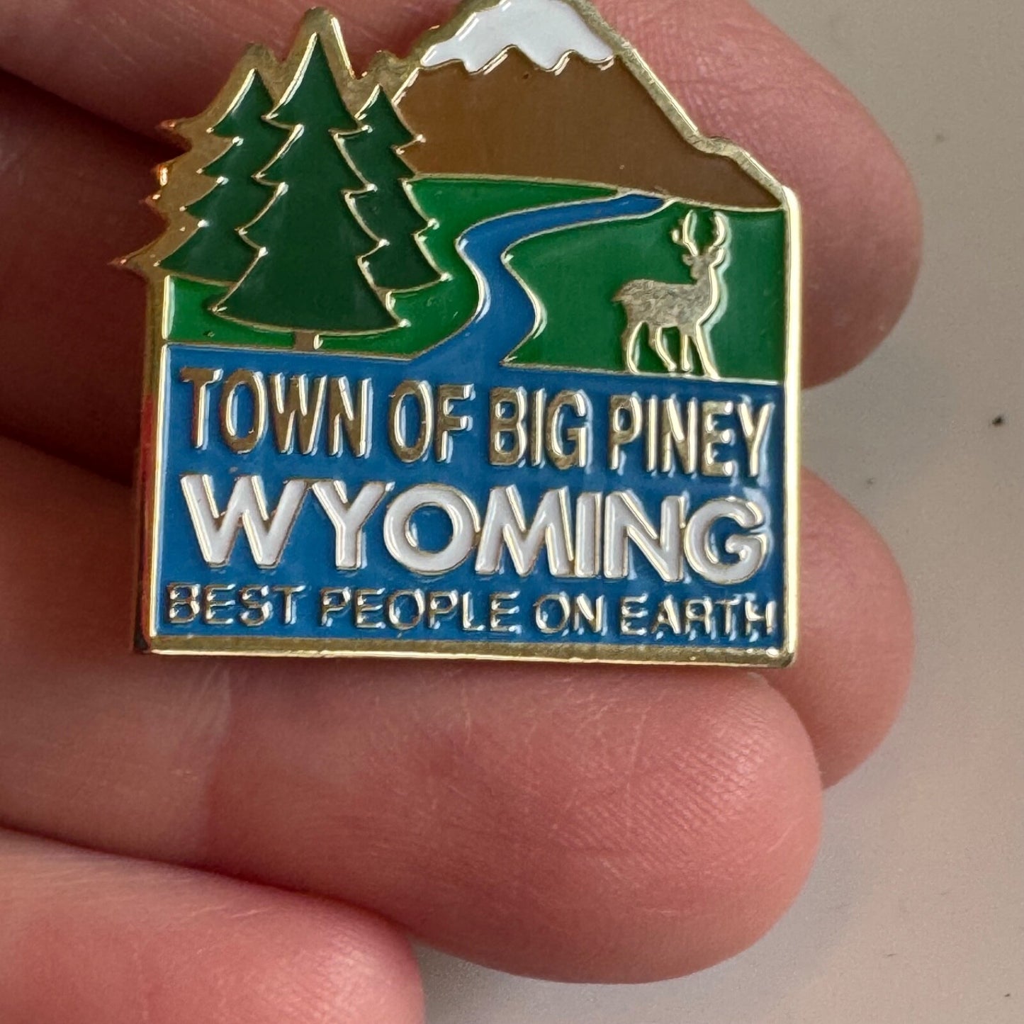 Vintage Town of Big Piney Wyoming Best People on Earth Lapel Pin Souvenir Touris