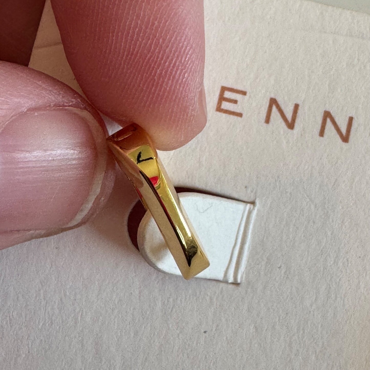 Jenny Bird Gold U Link Beveled Hoop Earrings New On Card Pierced