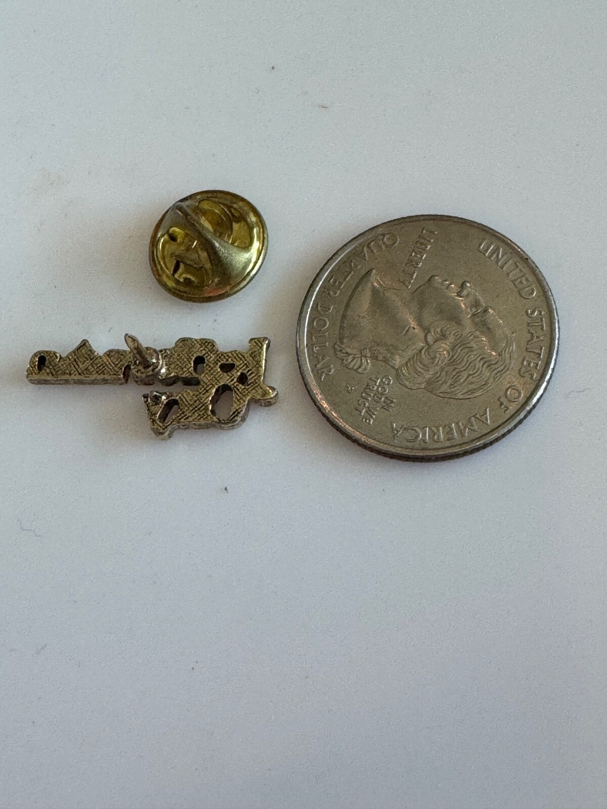 Vintage Jefferson City Missouri Capital Building Lapel Pin