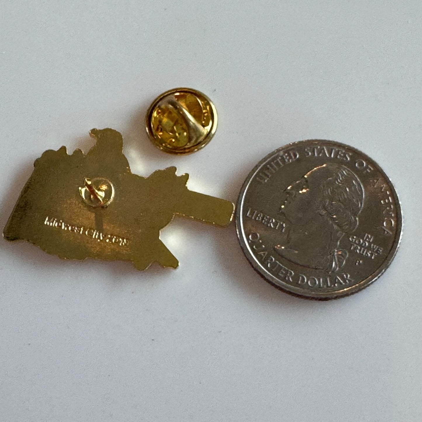 Vintage Mistletoe Oklahoma Scissor Tailed Flycatcher Midwest City Lapel Pin