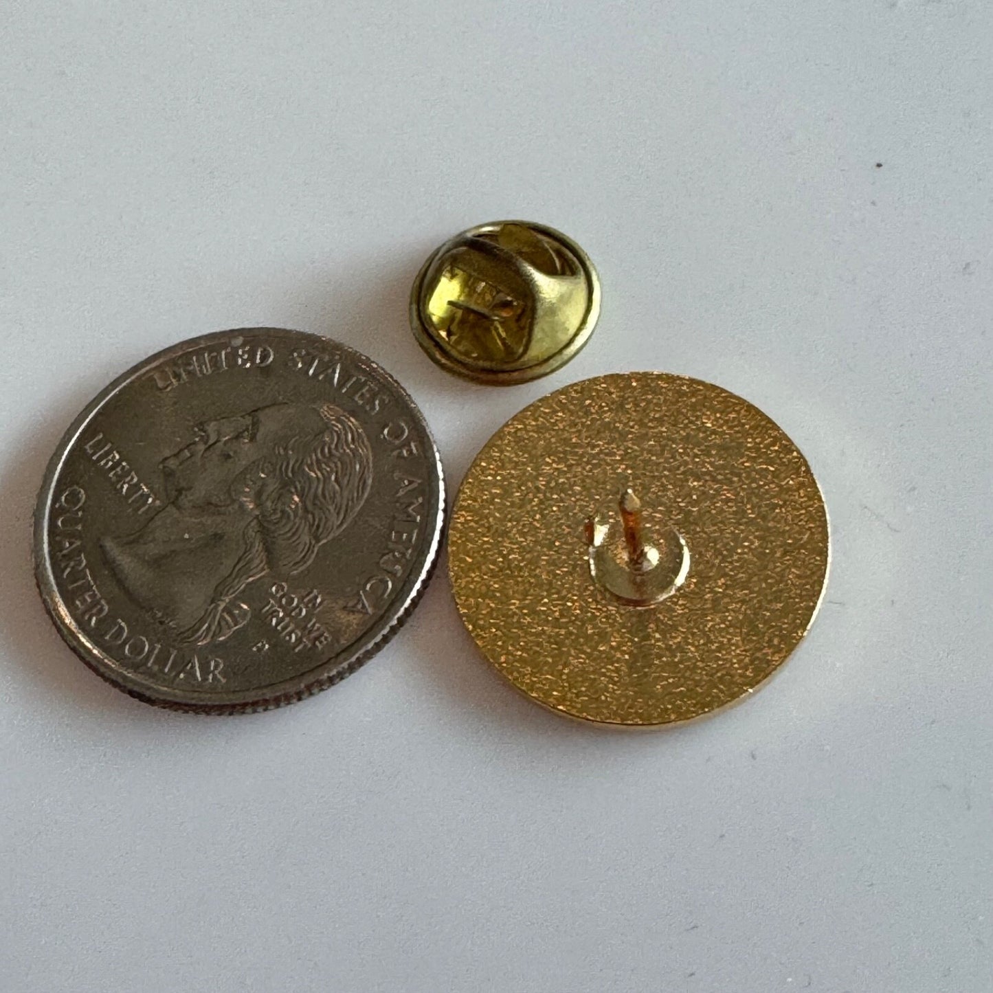 Vintage California Yellow Poppy Enamel Souvenir Tourist Lapel Pin State Flower