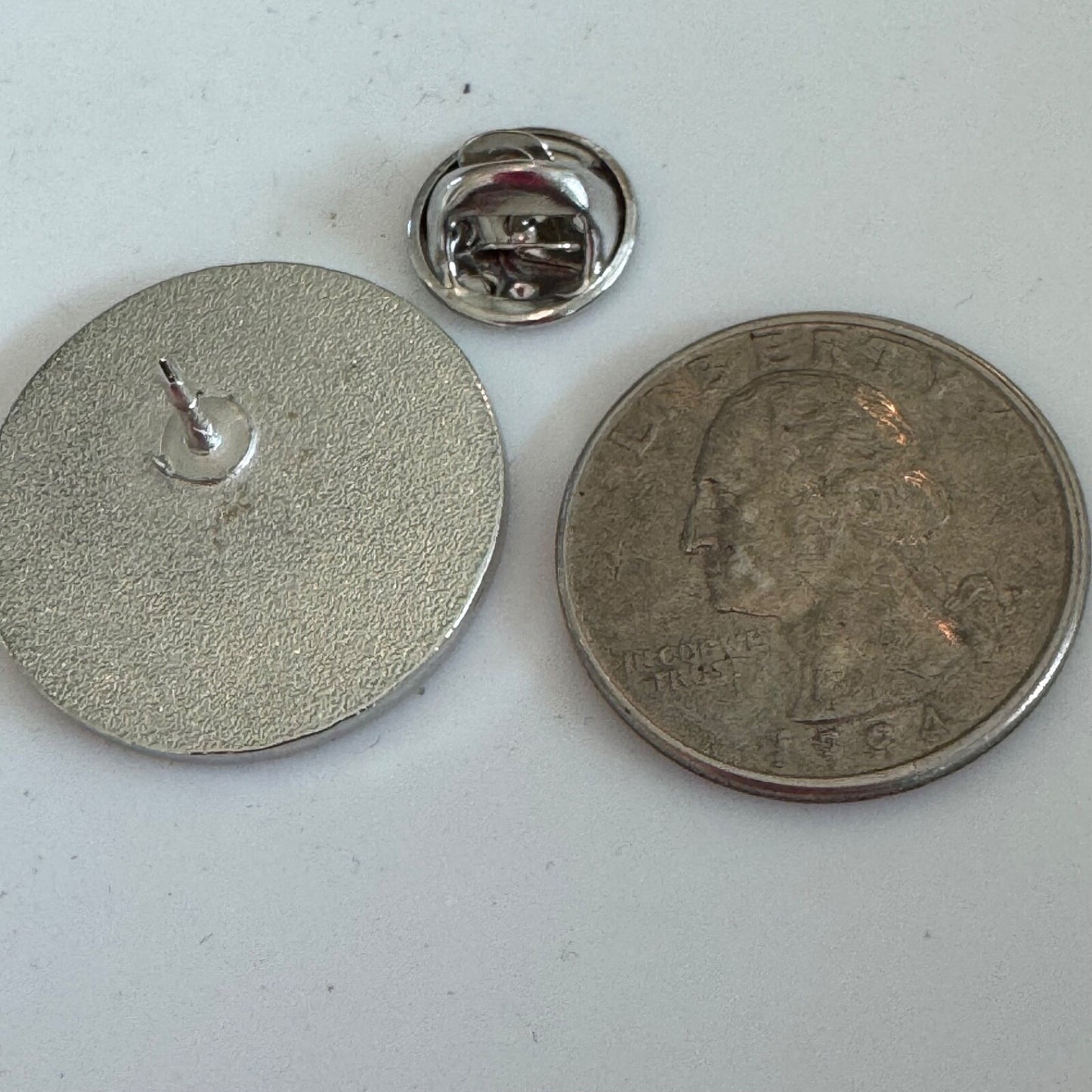 2017 Bead and Button Show Lapel Pin Silver Tone