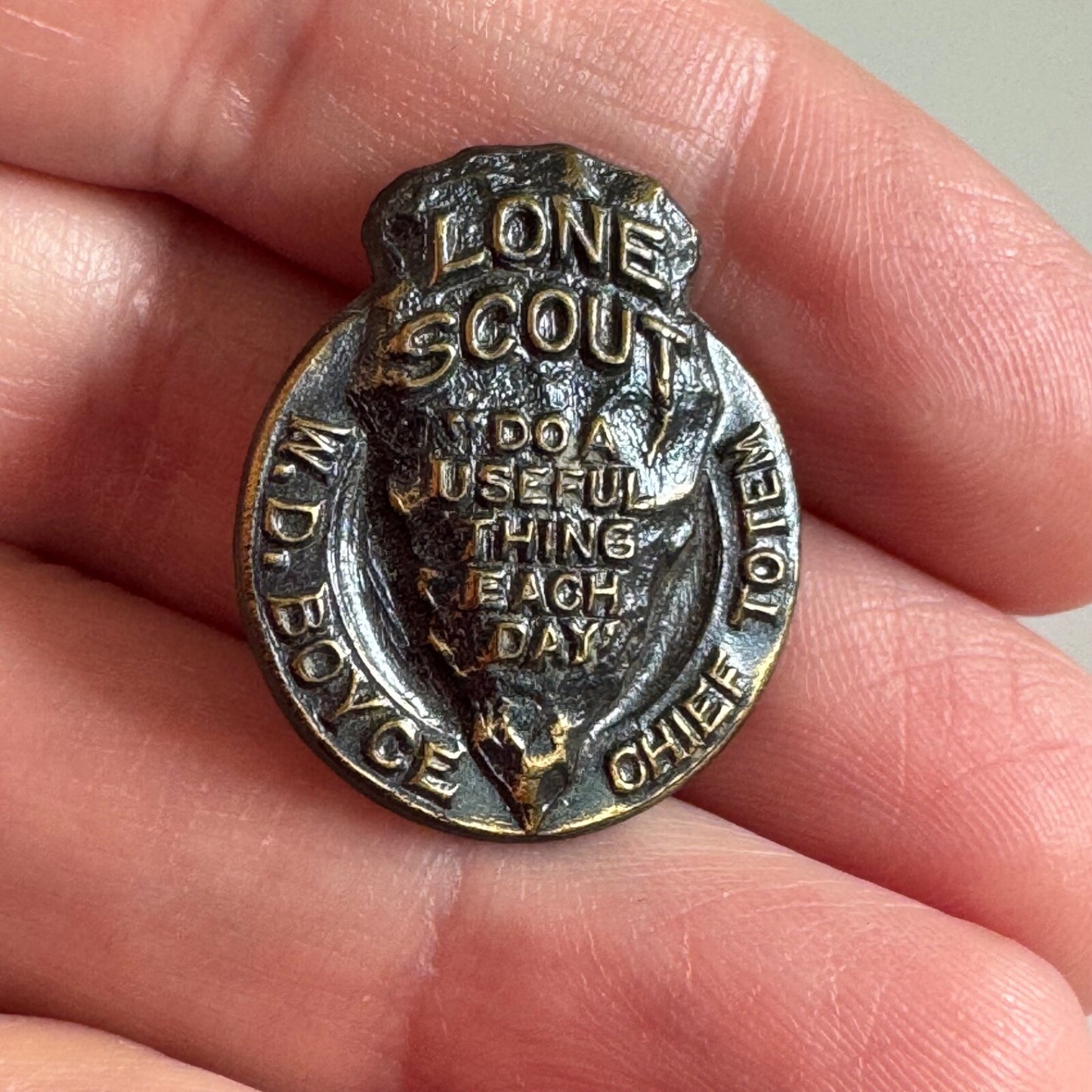 Antique Lone Scout W.D. Boyce Chief Totem Boy Scouts Lapel Pin