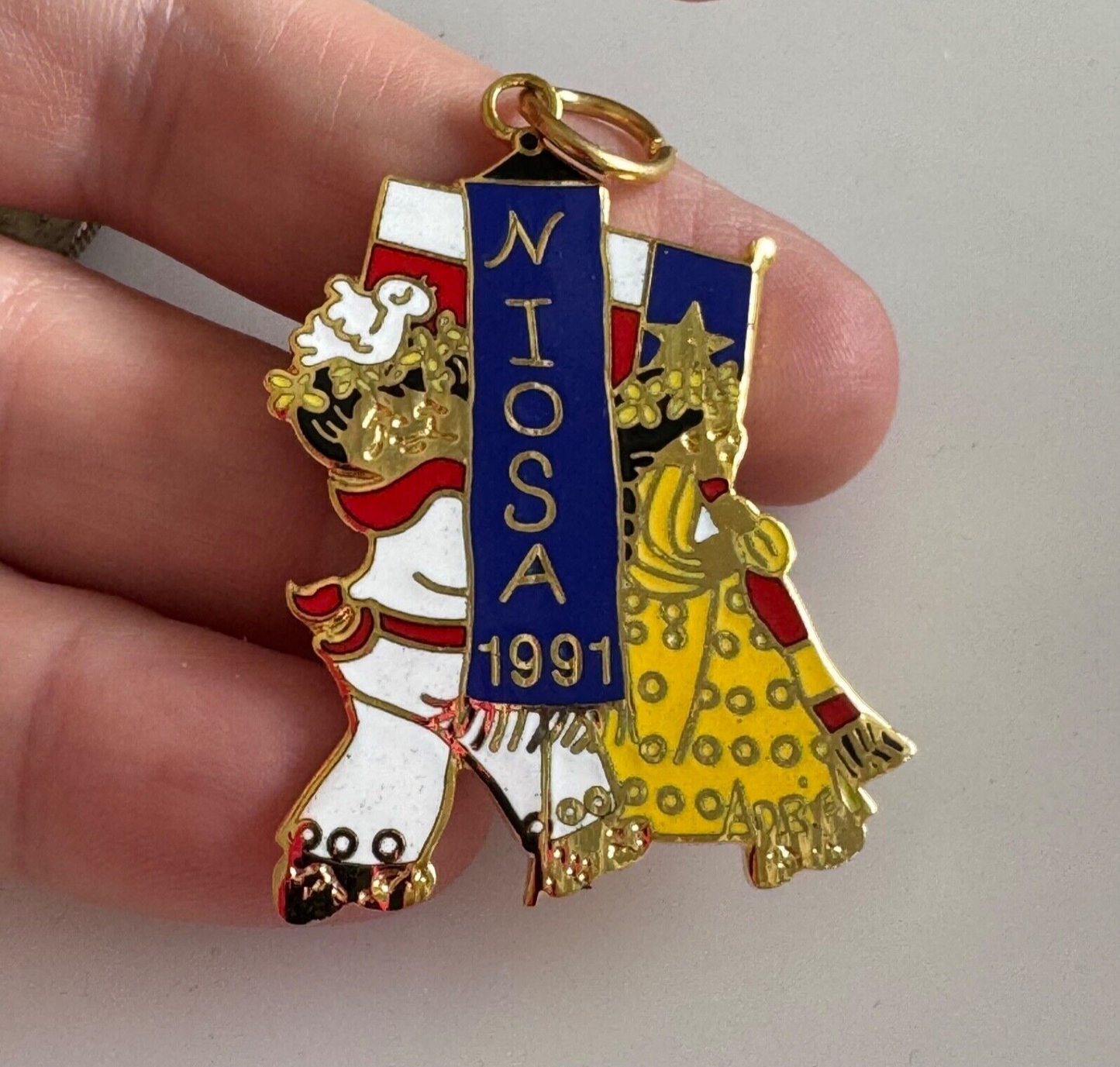 Vintage 1991 NIOSA San Antonio Texas Flag Pin Charm Fiesta