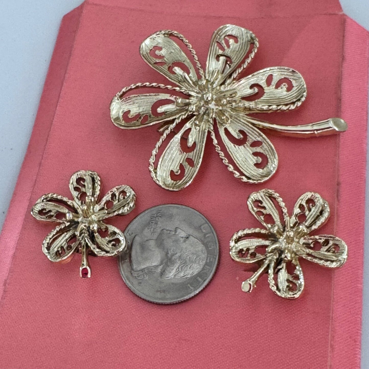 Vintage Gold Tone Flower Brooch with Matching Clip-on Earrings