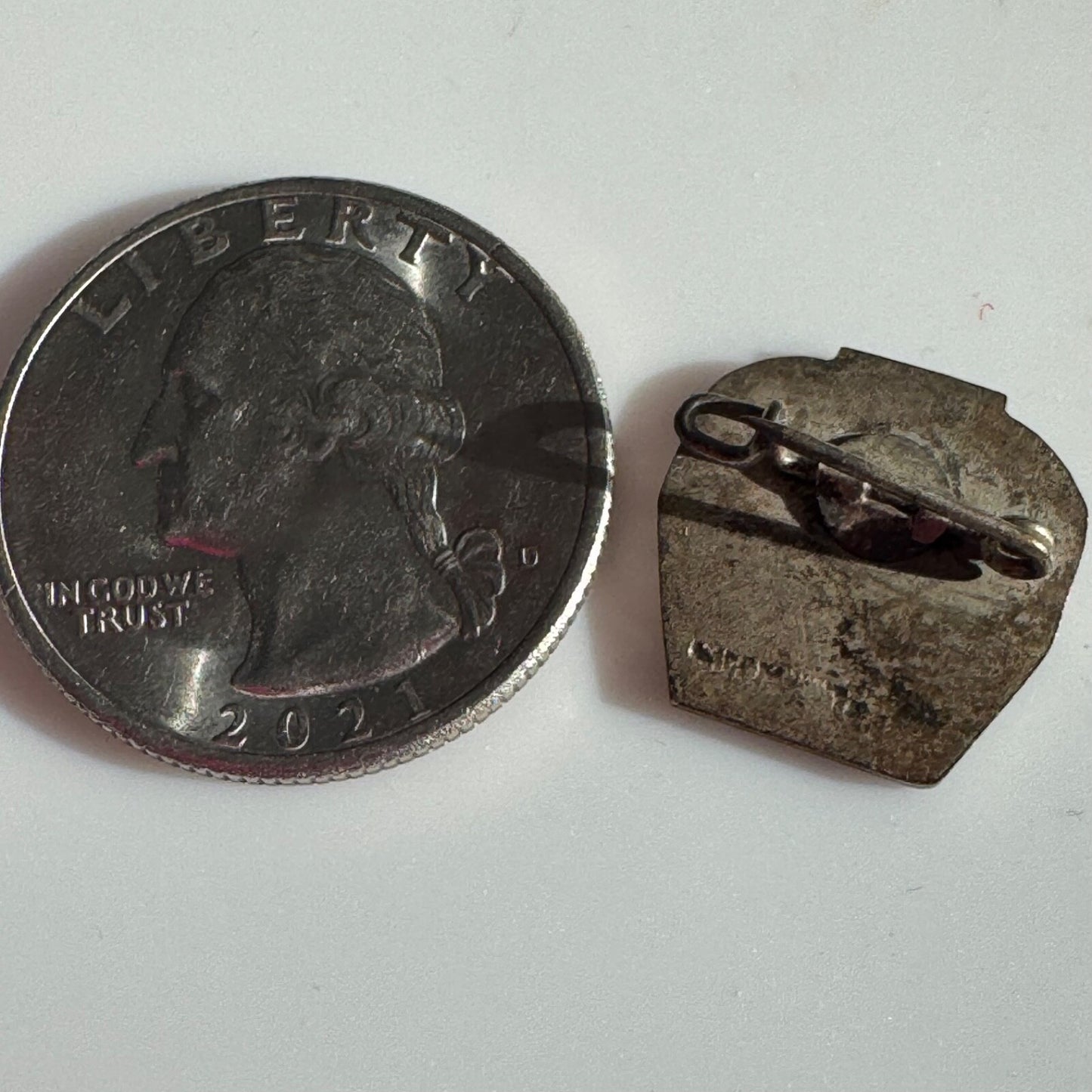 Vtg Whistler Mountain Gondola Lapel Pin Mt. Ski Skiing British Columbia Canada