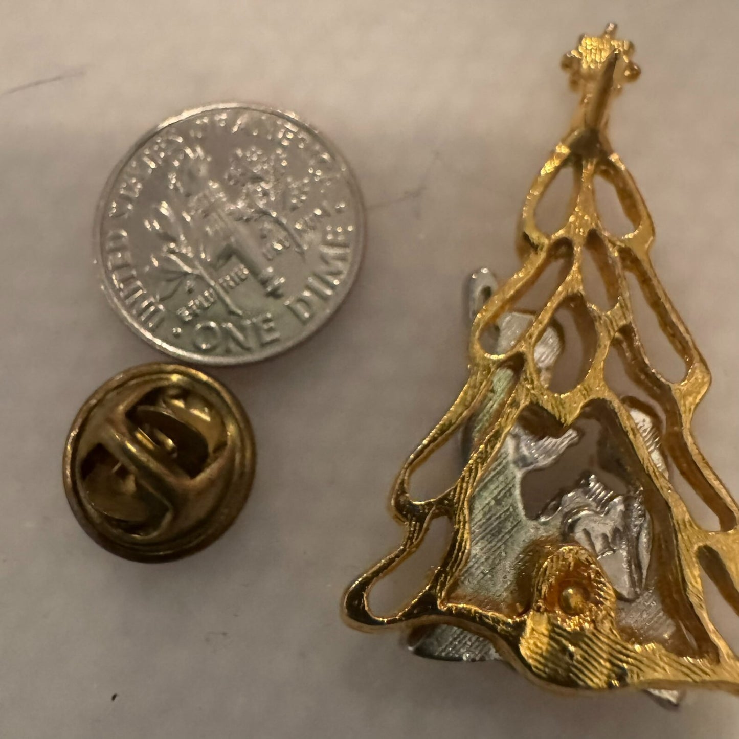 Vintage Nativity Christmas Tree Lapel Pin Signed Liz Baby Jesus Mixed Metal