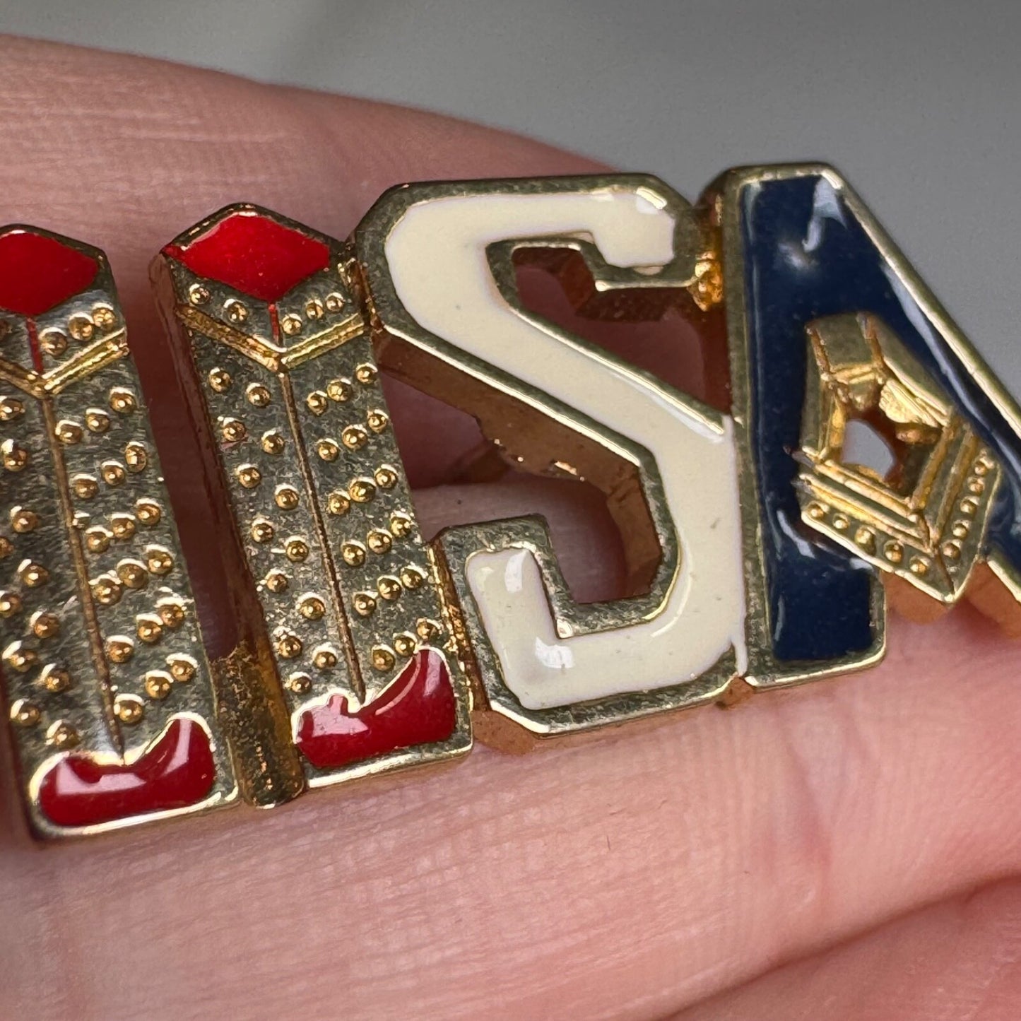 Vintage 9/11 Lapel Pin Twin Towers Pentagon USA Red White Blue Enamel Gold Tone