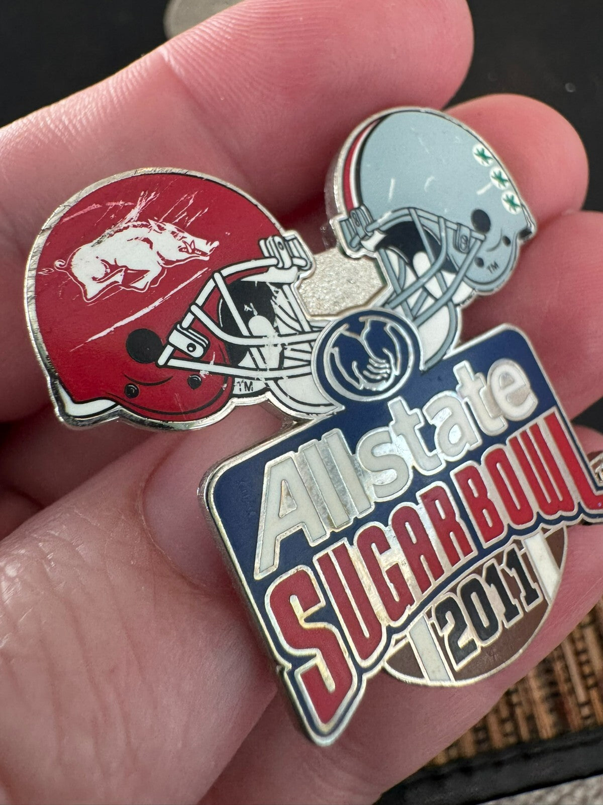 2011 Allstate Sugar Bowl Helmet Lapel Pin Arkansas Ohio State University