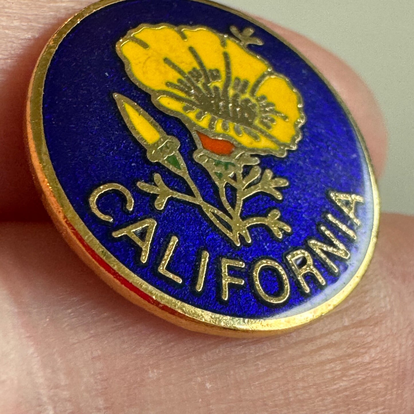 Vintage California Yellow Poppy Enamel Souvenir Tourist Lapel Pin State Flower