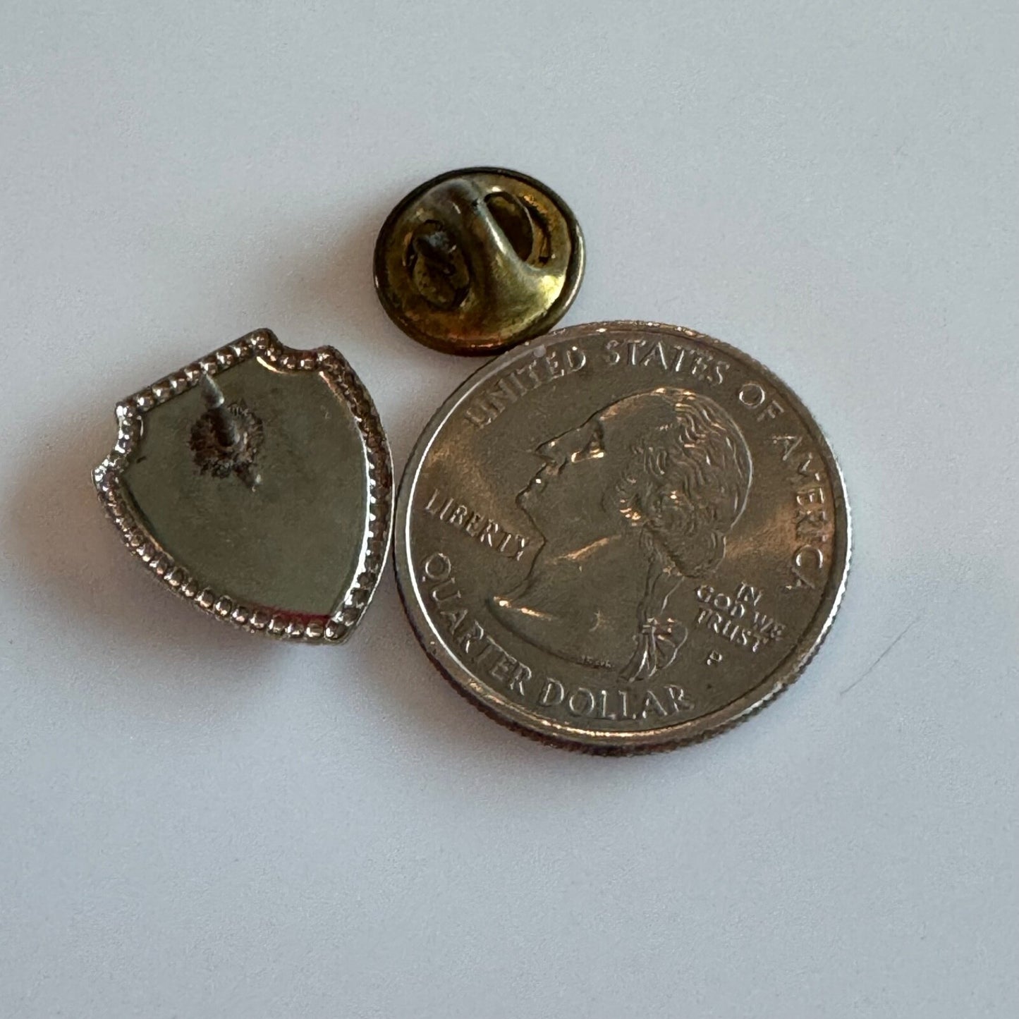 Vintage Daytona Beach Florida Sailboat Palm Trees Souvenir Crest Shield Pin