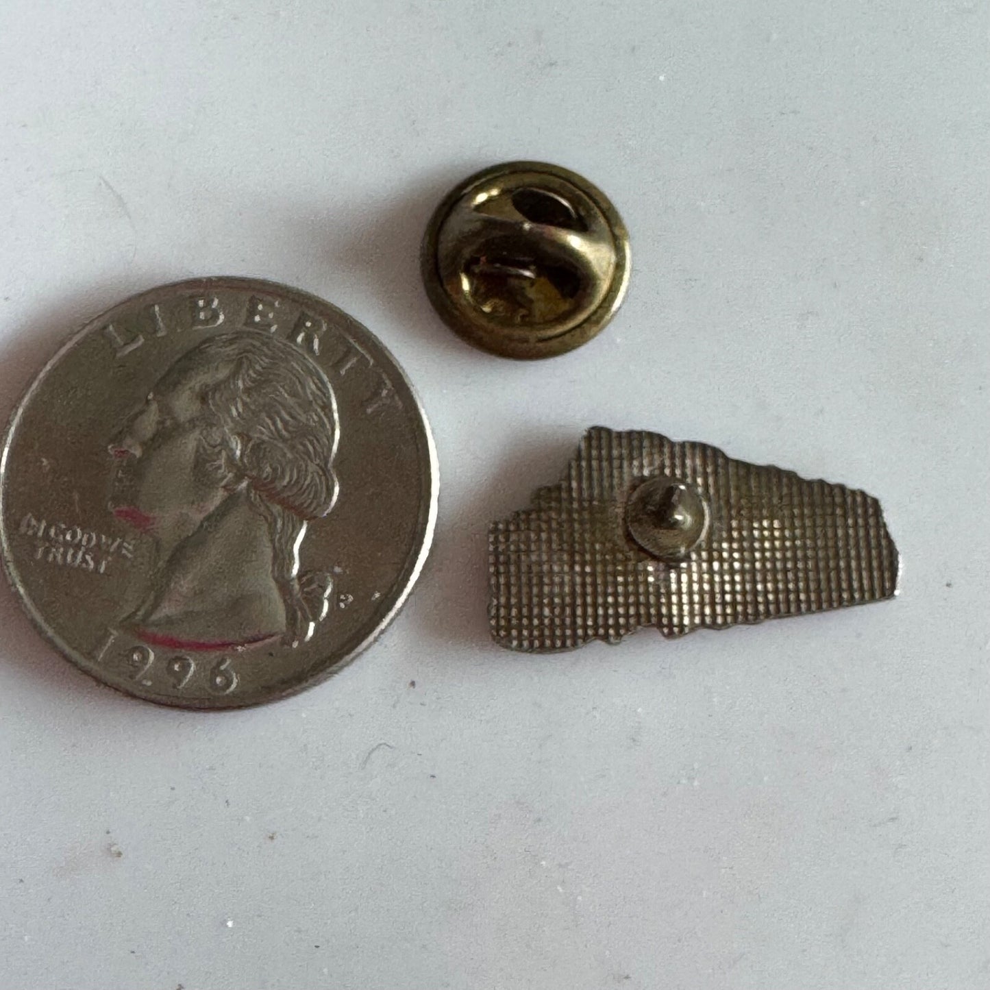 Vintage Santa Fe Locomotive Lapel Pin Tain