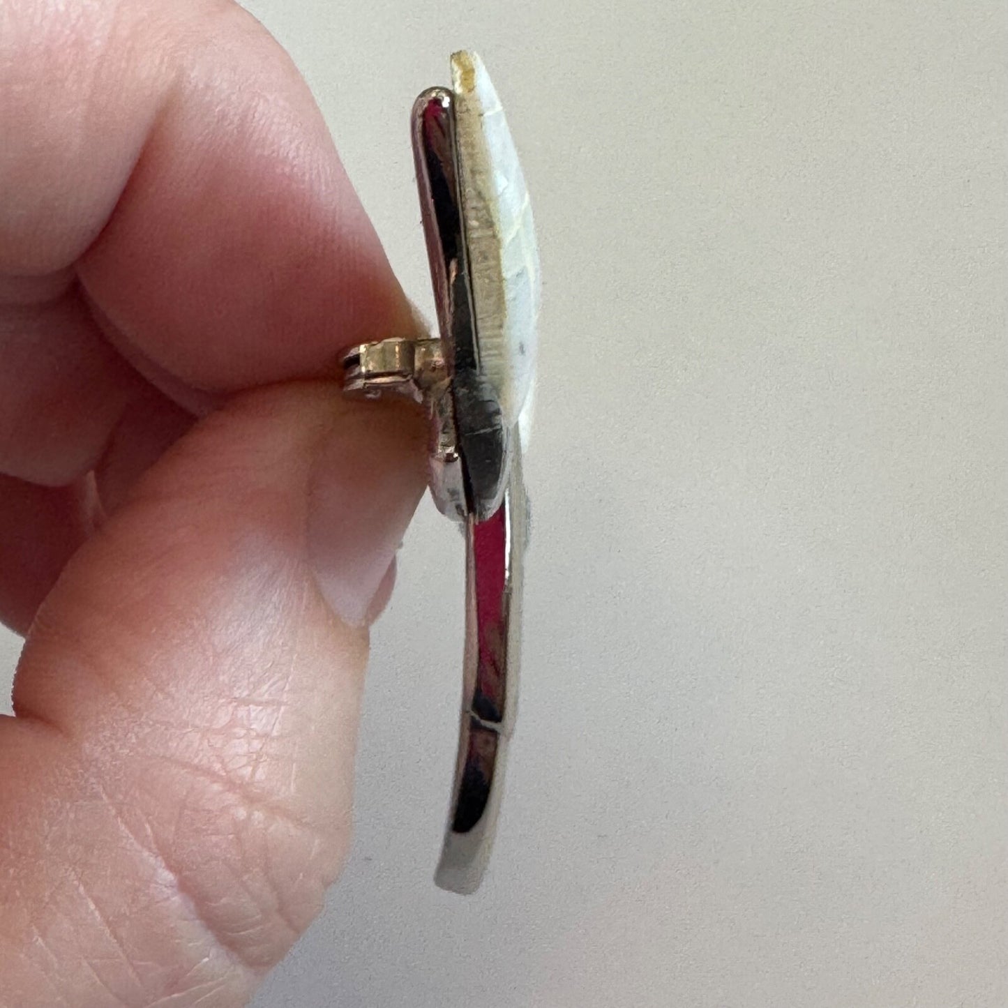 Unsigned Liz Claiborne Dragonfly Mother of Pearl Mosaic Brooch Pin Silver Tone