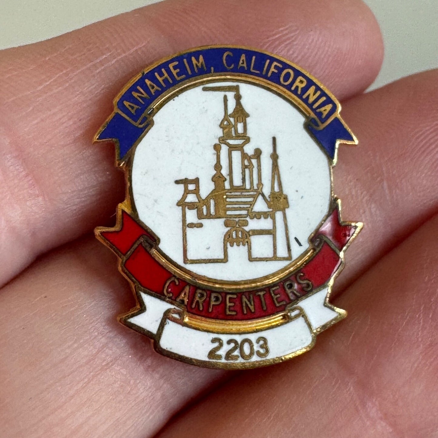 Vintage Anaheim California Disneyland Castle UBC Carpenters Local 2203 Union Pin
