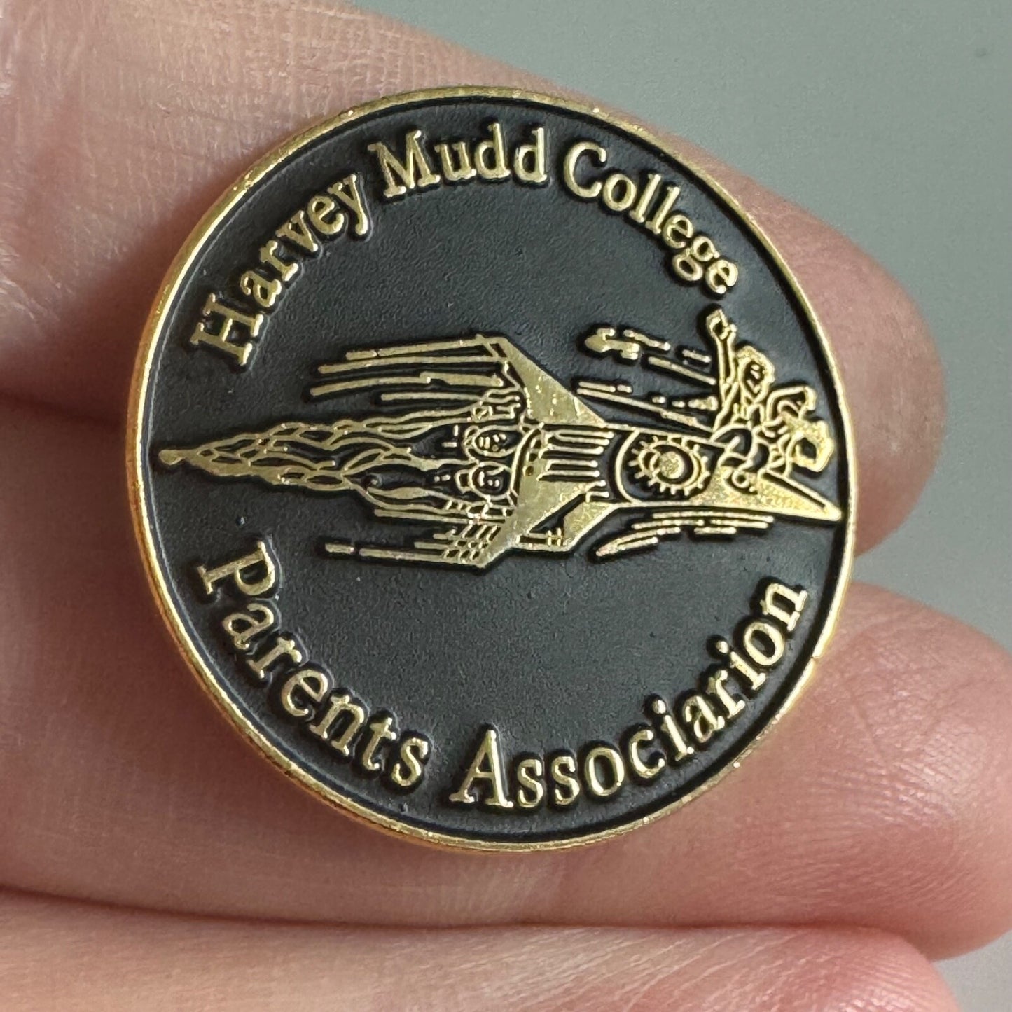 Harvey Mudd College Stags Parents Association Gold Tone Pin
