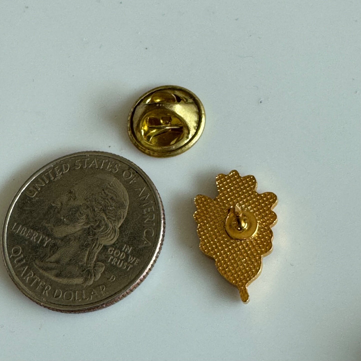 Nature Conservancy Green Oak Leaf Pin – Enamel Nature Foliage Tie Tack
