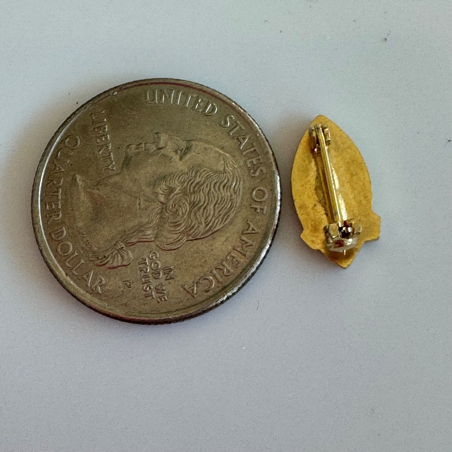 United Methodist Church Choir Member UMC Gold Tone Flame & Cross Pin