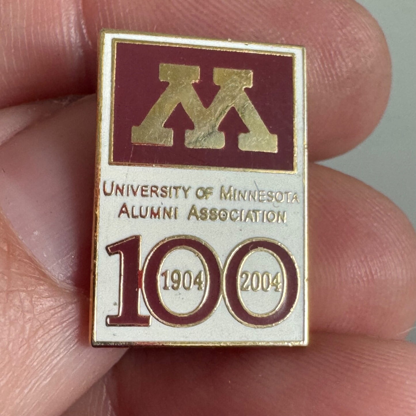Vtg 2004 100 Years University of Minnesota Alumni Association Golden Gopher Pin