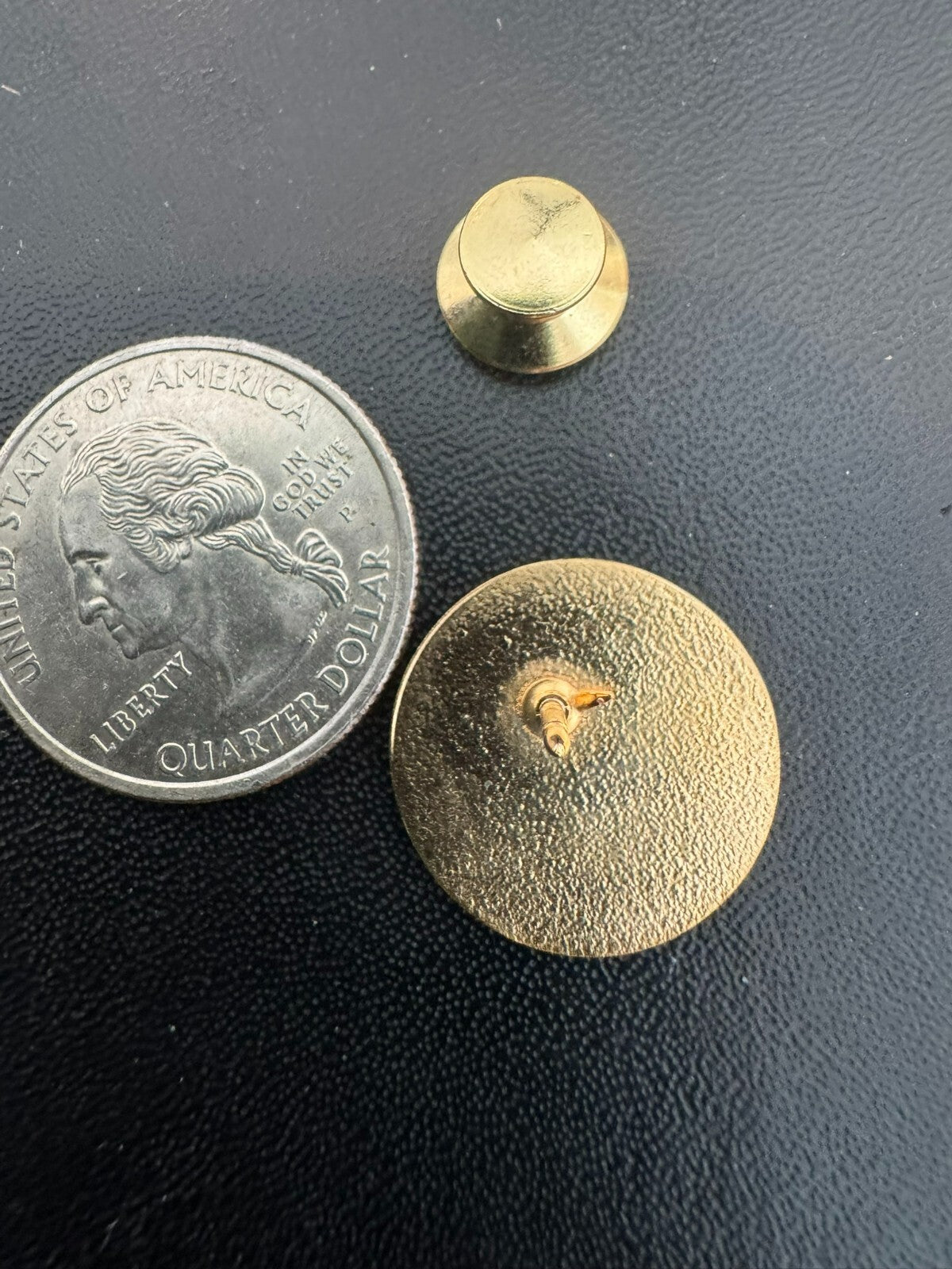 University of Washington Employee Service Pin Five Years UW Huskies