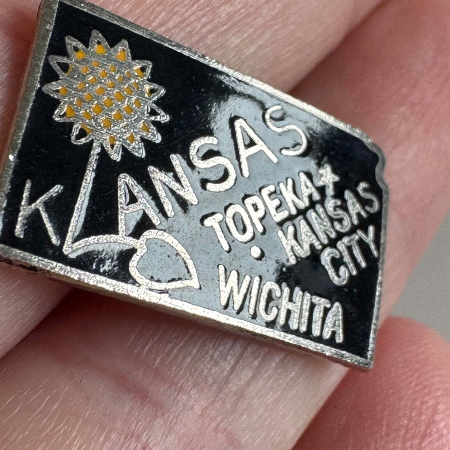 Vintage Kansas State Shaped Souvenir Tourist Lapel Pin Sunflower