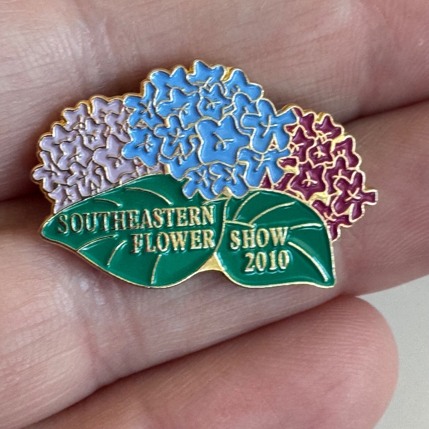 2010 Southeastern Flower Show Lapel Pin