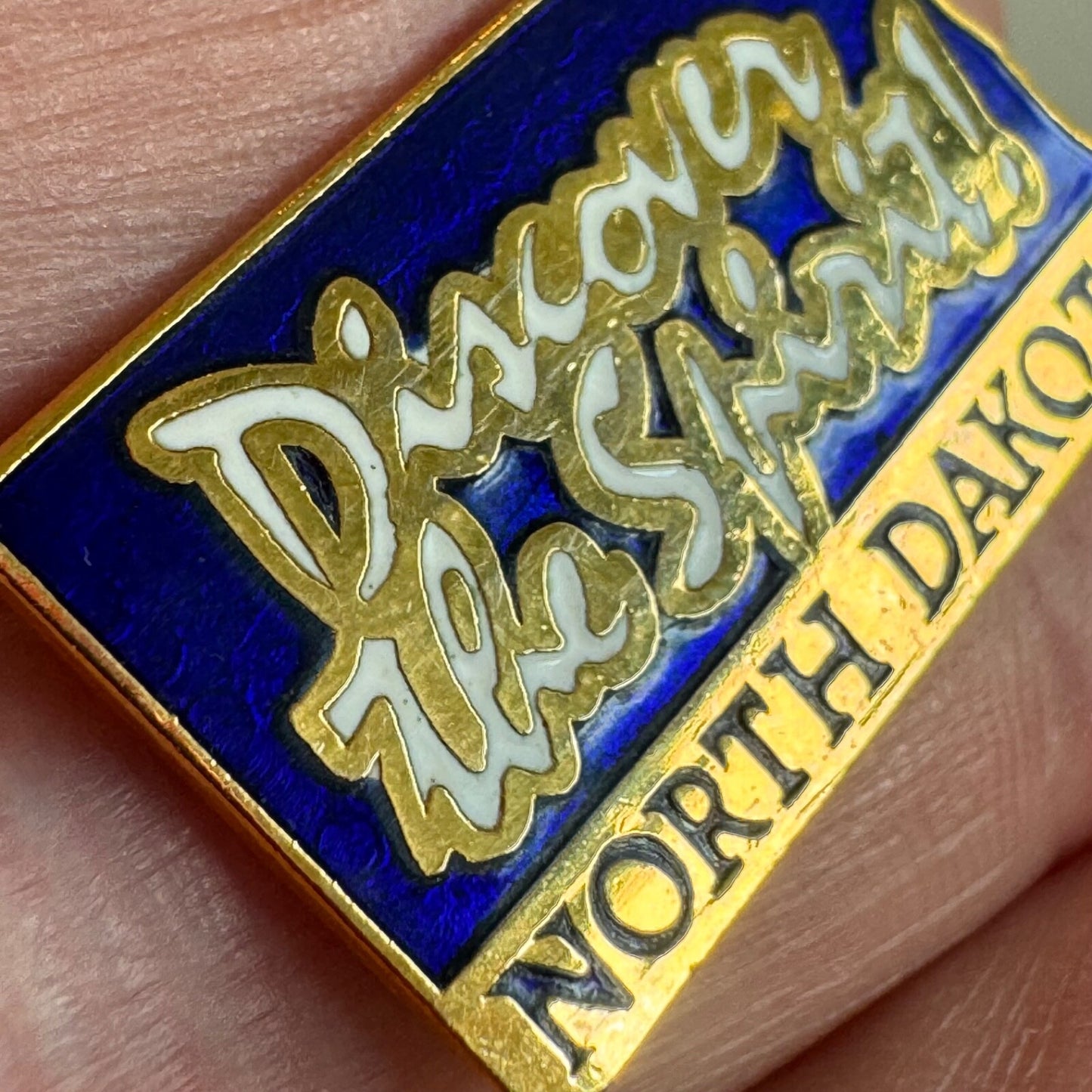 North Dakota Discover the Spirit Enamel Pin – Blue & Gold - Nice Enamel