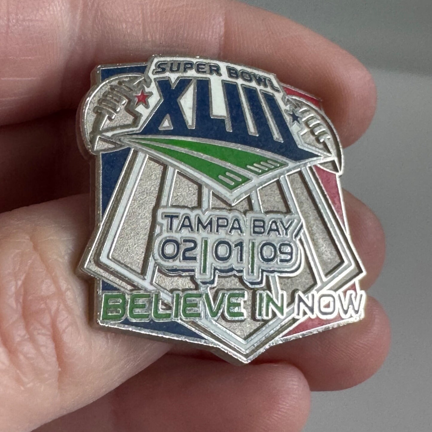 2009 Super Bowl XLIII Tampa Bay Believe in Now Lapel Pin NFL Pittsburgh Steelers