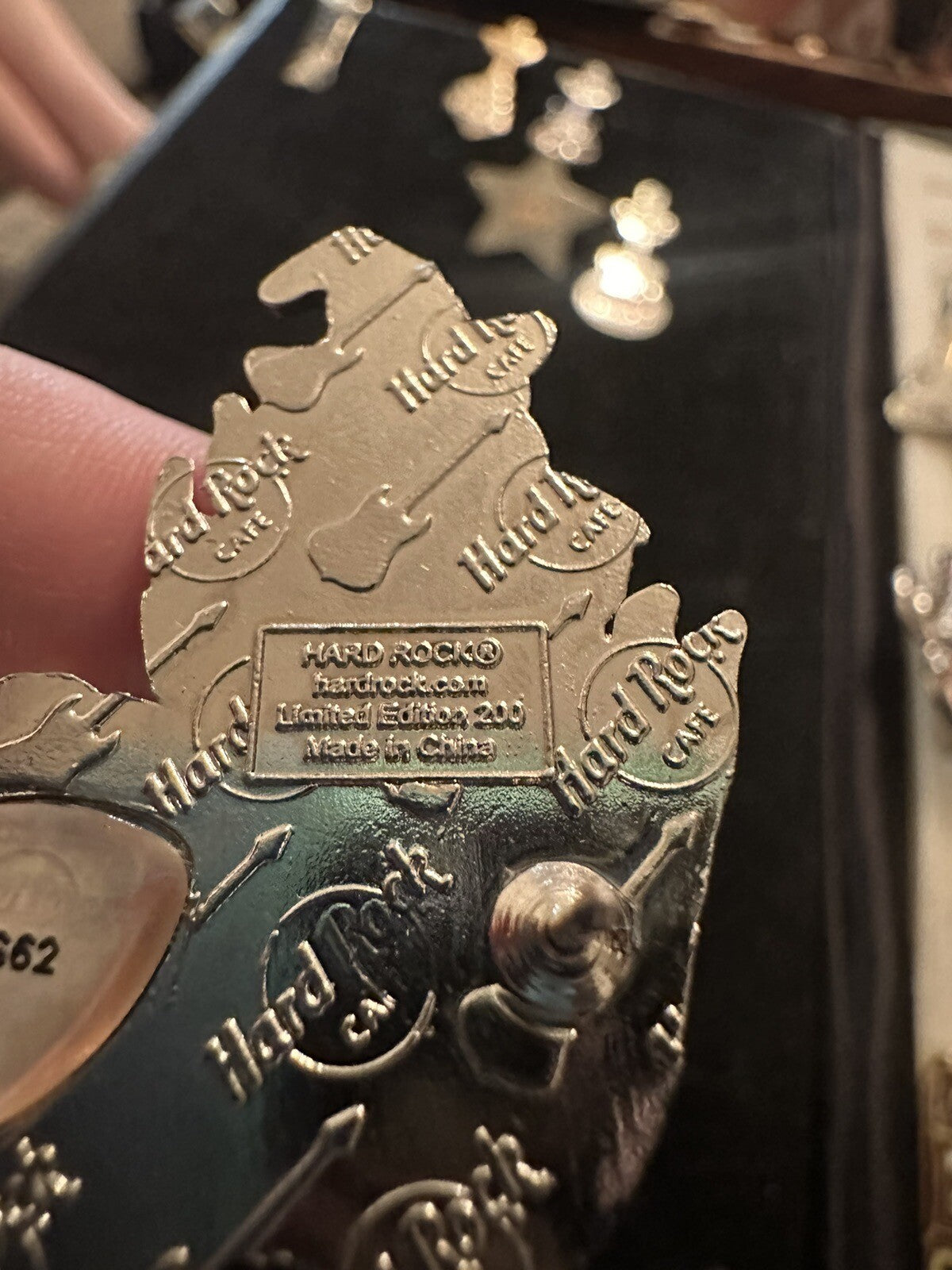 HARD ROCK CAFE SINGAPORE CHANGI AIRPORT Core Guitar Pin Badge Halloween 2014