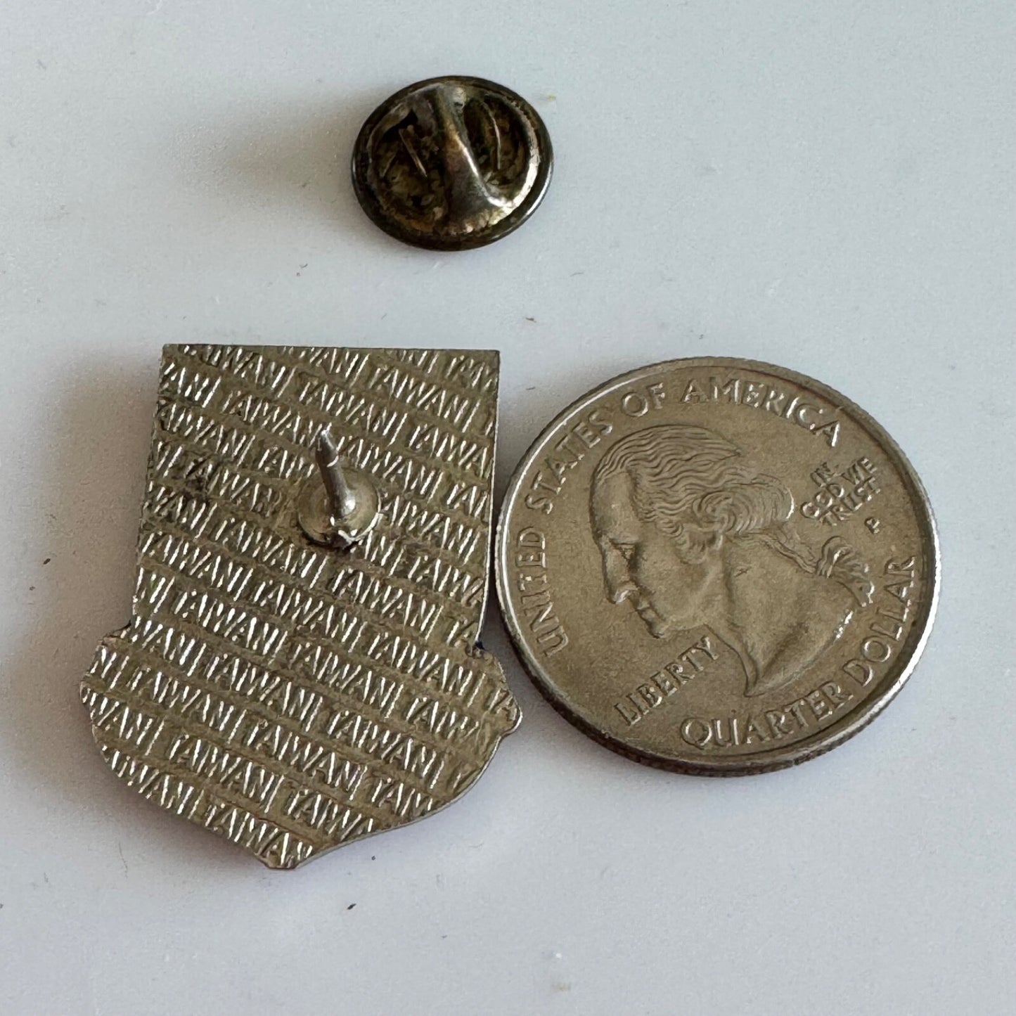 23rd Division America Vietnam Pin (1967–1971) – Black Shield with Stars