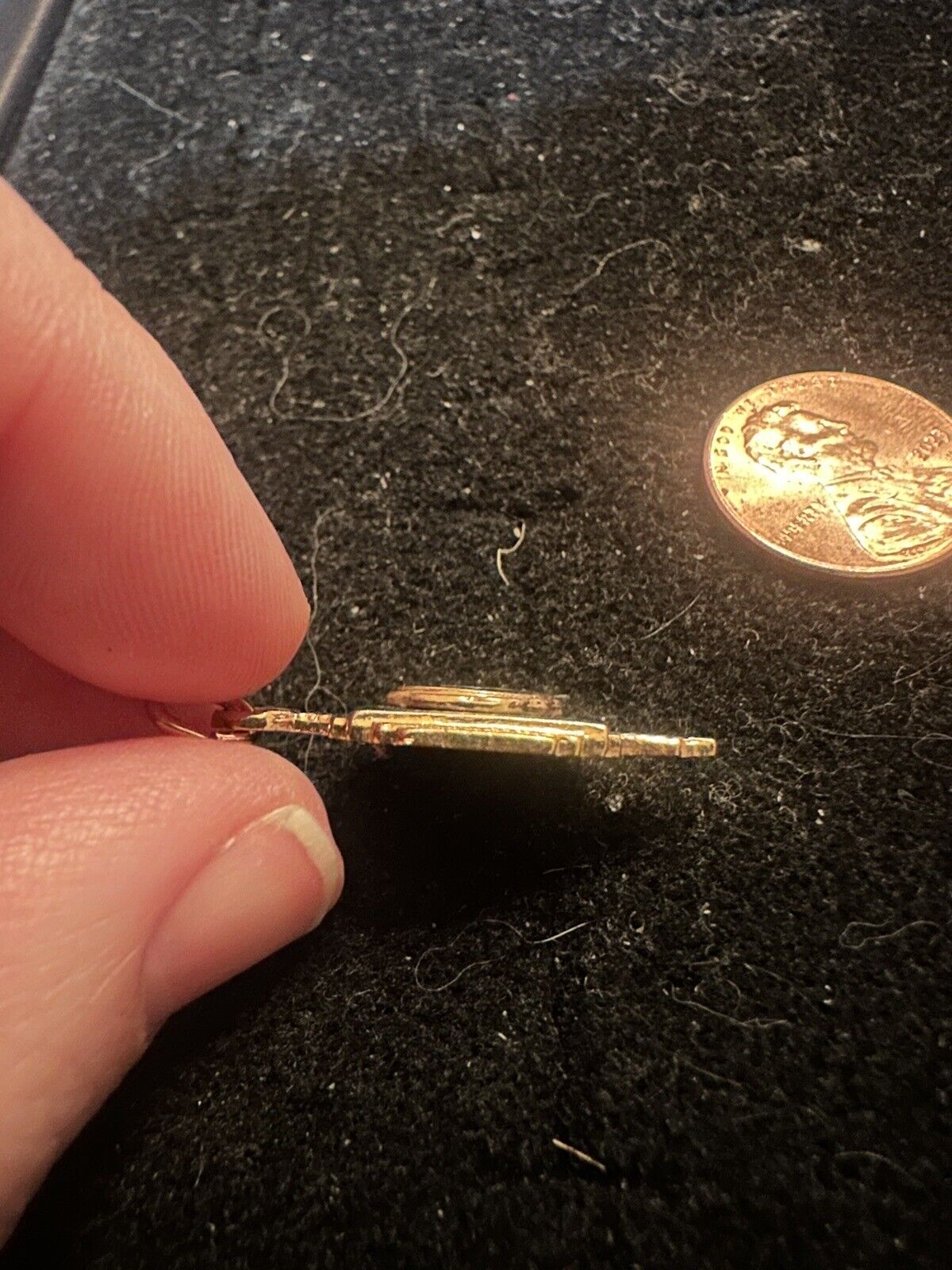 VINTAGE KEY CHARM: UNIVERSITY HIGH SCHOOL FOB GOLD TONE