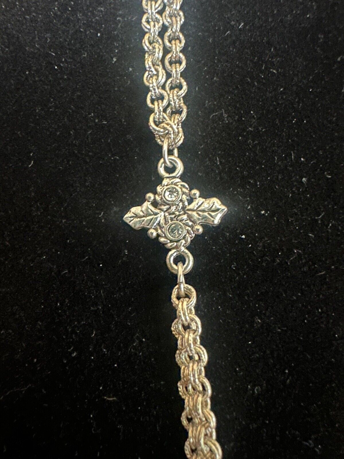 19" CHICO'S Pendant Necklace Crystal Leaf Motif Silver Brass