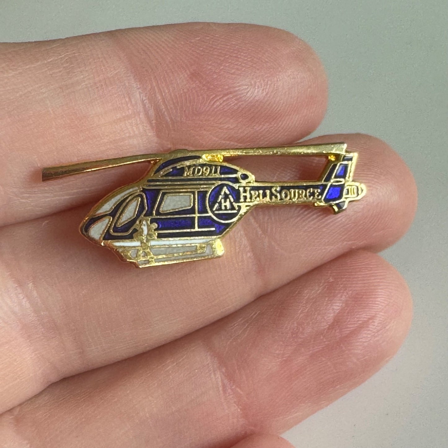 Vtg HeliSource MD911 Helicopter Enamel Lapel Pin Air Rescue Aviation Ambulance
