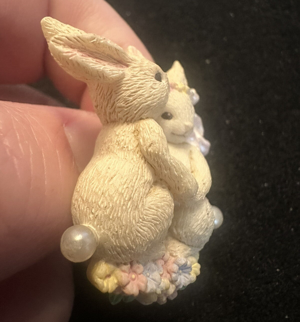Vintage 1999 Avon Novelty Bunny Pin 2" Mr. Mrs.
