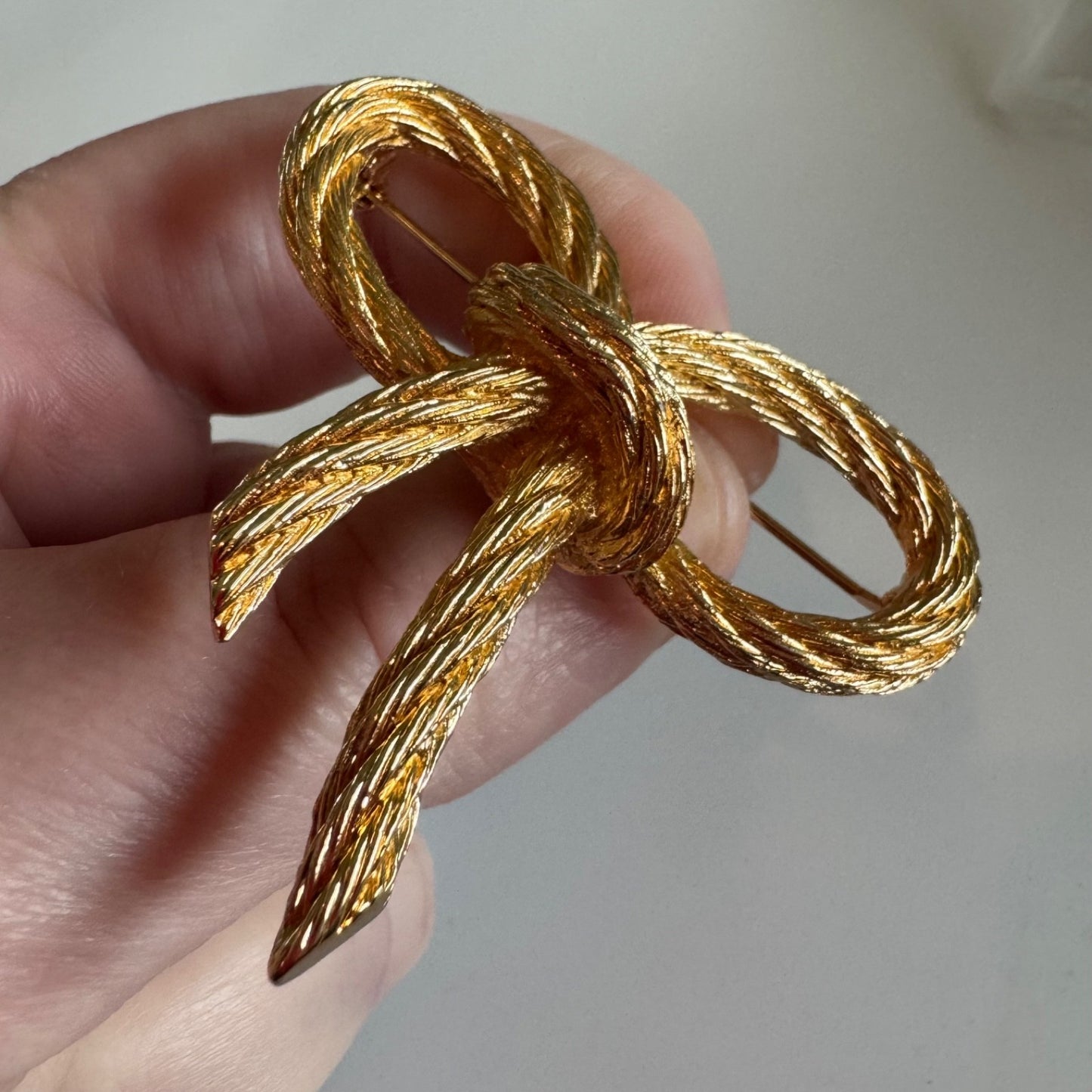 Vintage Christian Dior Gold Tone Bow Brooch – Textured Rope Style Pin
