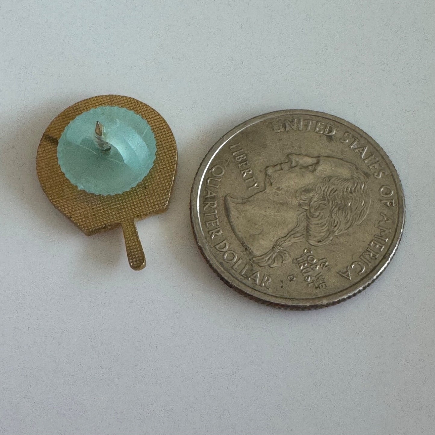 Vintage Korea Fan Souvenir Tourist Lapel Pin